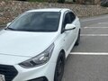 2017 Hyundai Solaris II, белый, 1300000 рублей