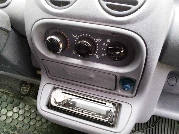 1994 Renault Twingo I, зелёный, 200000 рублей - вид 14