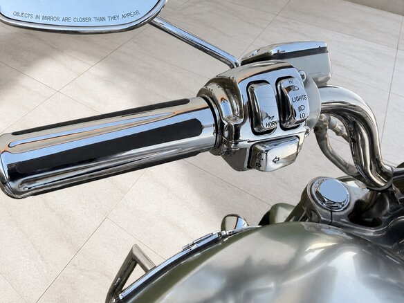 2003 Harley-Davidson V-Rod, серебристый, 1190000 рублей - вид 16