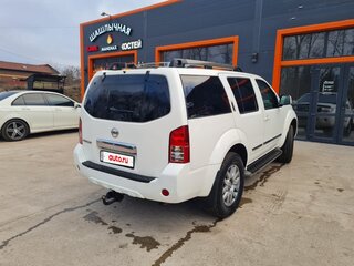 2010 Nissan Pathfinder III Рестайлинг, белый, 1700000 рублей, вид 5