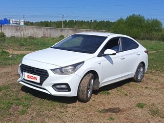 2017 Hyundai Solaris II, белый, 780000 рублей, вид 2