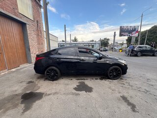 2019 Hyundai Solaris II, чёрный, 1550000 рублей, вид 3