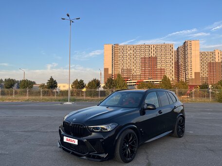 2021 BMW X5 M Competition III (F95), чёрный, 10500000 рублей, вид 4