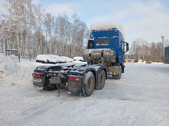 2023 IVECO-Hongyan 6x4 (CQ4256), синий, 3882450 рублей - вид 3