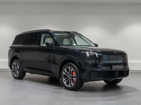 2026 Lynk & Co 900, чёрный - вид 2