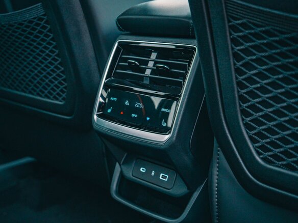 2026 Geely Monjaro I, чёрный, 4954990 рублей - вид 17