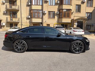 2020 Audi A6 40 TDI V (C8), чёрный, 4200000 рублей, вид 4