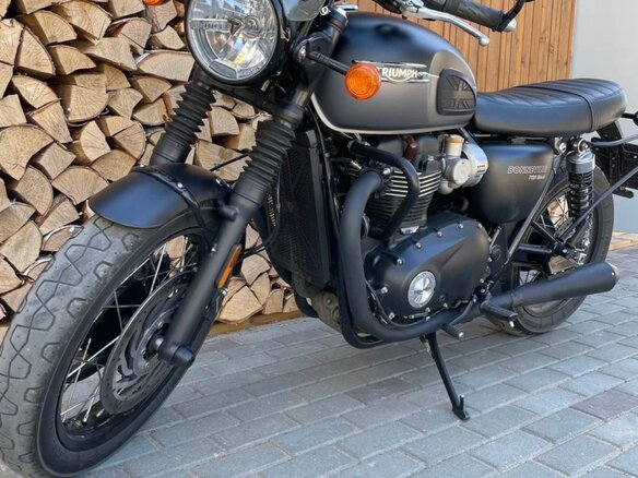 2022 Triumph Bonneville T120, чёрный, 1300000 рублей - вид 3