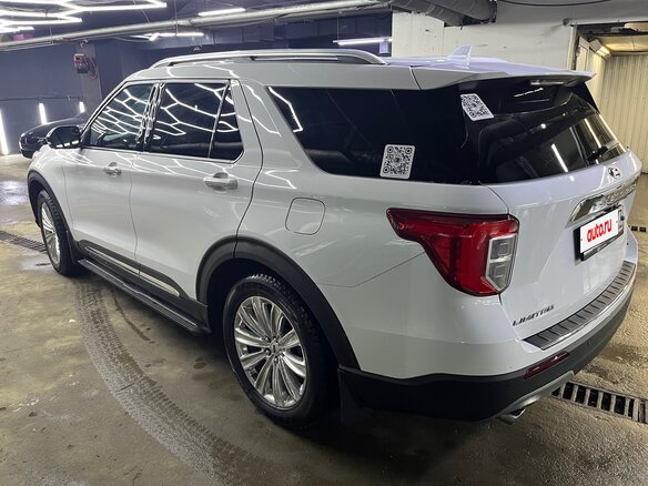 2020 Ford Explorer VI, белый, 4550000 рублей - вид 3
