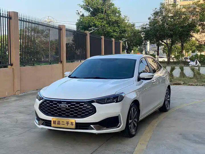 Открыть фотографии: Ford Focus IV Рестайлинг (China Market)