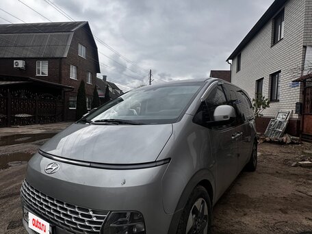 2022 Hyundai Staria, серый, 5490000 рублей, вид 1