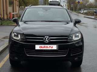 2014 Volkswagen Touareg II, чёрный, 2500000 рублей, вид 2
