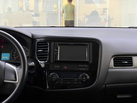 2013 Mitsubishi Outlander III, белый, 1020000 рублей - вид 14