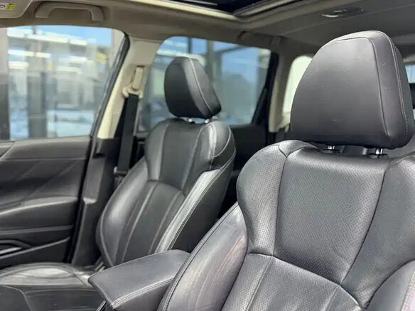 2021 Subaru Forester V, чёрный, 3000000 рублей - вид 9