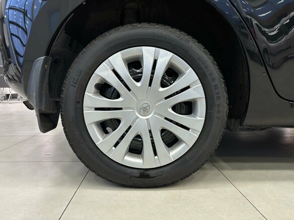 2008 Toyota Auris I, чёрный, 576000 рублей - вид 17
