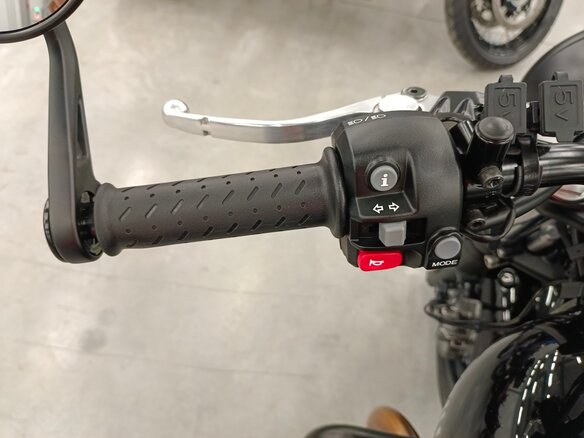 2023 Triumph Speed Twin, чёрный, 960000 рублей - вид 20