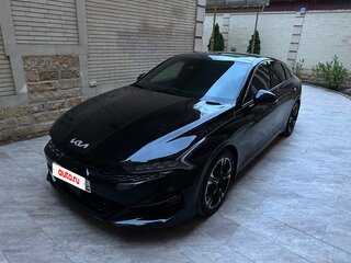 2021 Kia K5 III, чёрный, 2450000 рублей, вид 3