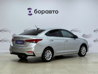 2018 Hyundai Solaris II, серебристый, 1450000 рублей, вид 4