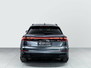 2024 Audi Q8 55 TFSI I (4M) Рестайлинг, серый, 9790000 рублей, вид 5