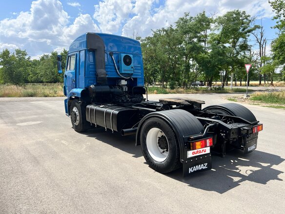 2011 КамАЗ 5460, голубой, 1200000 рублей - вид 2