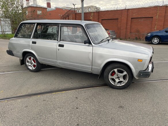 2012 Lada (ВАЗ) 2104, серебристый, 160000 рублей - вид 4