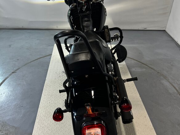2017 Harley-Davidson Fat Boy, чёрный, 960000 рублей - вид 3