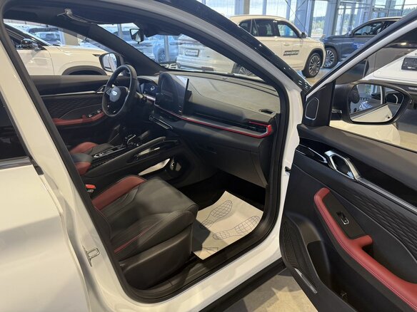 2026 Geely Coolray I Рестайлинг 2, белый - вид 16
