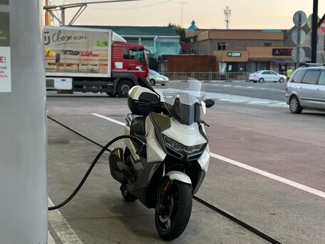 2019 BMW C 400 GT, белый, 550000 рублей, вид 1