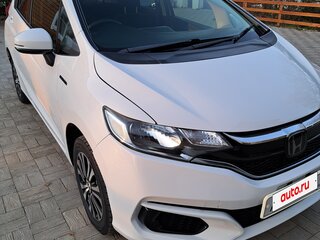 2018 Honda Fit III Рестайлинг, белый, 1300000 рублей, вид 5