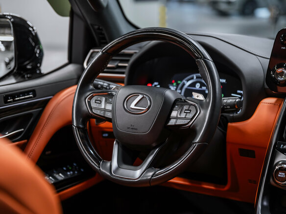 2023 Lexus LX 600 IV, чёрный - вид 12