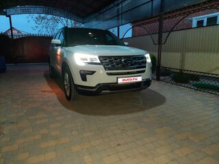 2019 Ford Explorer V Рестайлинг 2, белый, 3200000 рублей, вид 1