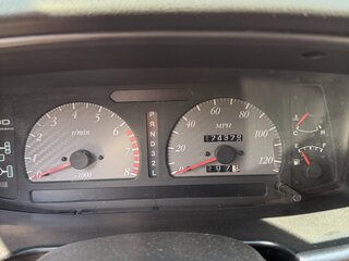 1999 Isuzu VehiCross, серый, 1800000 рублей, вид 4