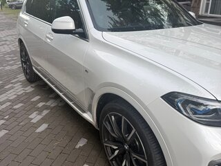 2020 BMW X7 30d I (G07), белый, 8500000 рублей, вид 2