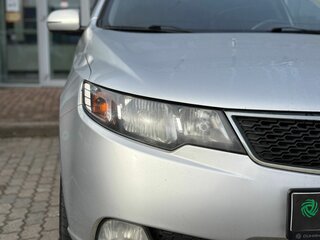 2012 Kia Cerato 6-speed II, серебристый, 831000 рублей, вид 4