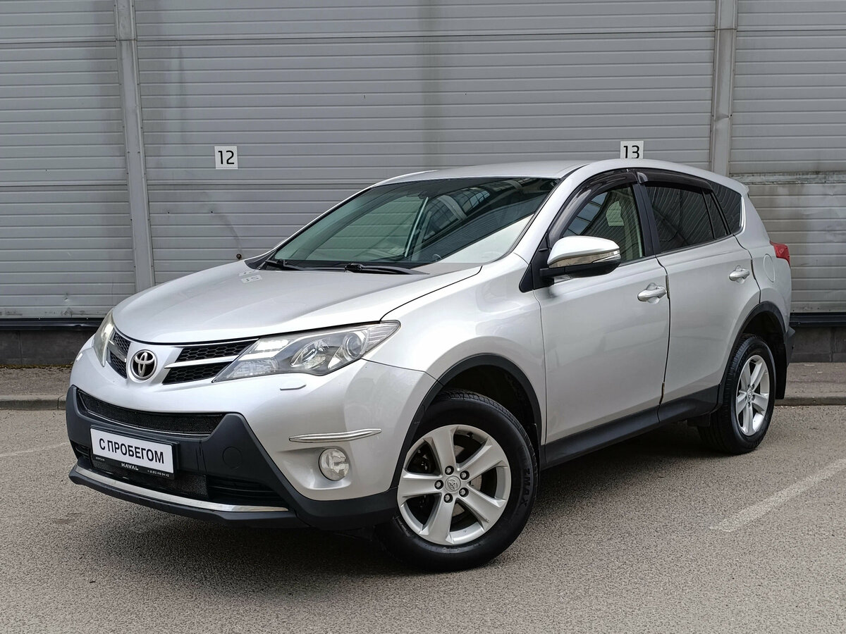 Открыть фотографии: Toyota RAV4 IV (XA40)