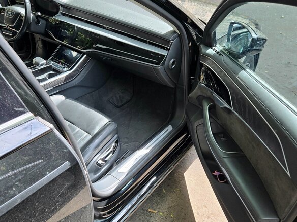 2020 Audi A8 Long 55 TFSI IV (D5), чёрный, 4250000 рублей - вид 14