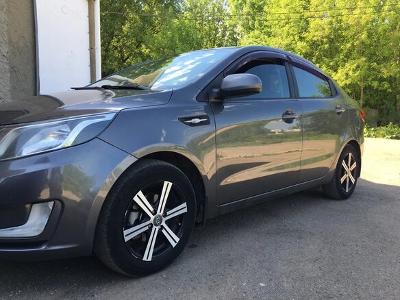 2012 Kia Rio 5-speed III, серый, 750000 рублей - вид 8