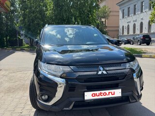 2021 Mitsubishi Outlander III Рестайлинг 3, чёрный, 2250000 рублей, вид 3