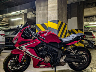 2020 Honda CBR 650R, красный, 850000 рублей, вид 3