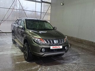 2015 Mitsubishi L200 V, серый, 2600000 рублей, вид 1