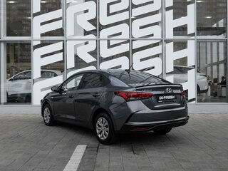 2023 Hyundai Accent V Рестайлинг, серый, 1772000 рублей, вид 2