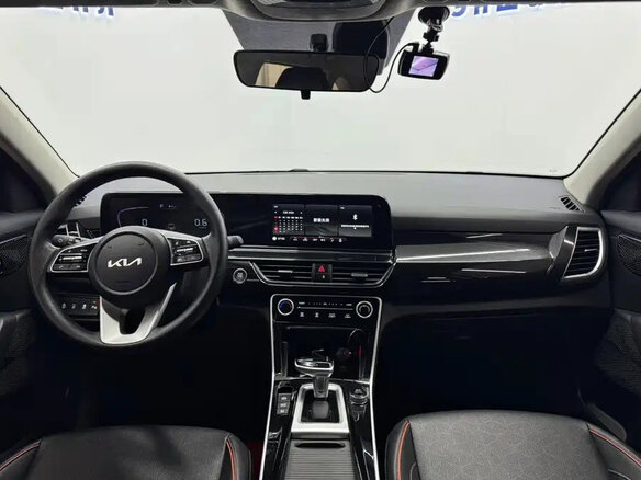 2023 Kia Seltos I Рестайлинг, белый - вид 12
