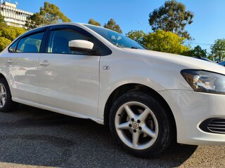2014 Volkswagen Polo V, белый, 770000 рублей, вид 2