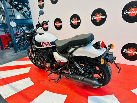2026 Royal Enfield Shotgun, белый, 722000 рублей, вид 4