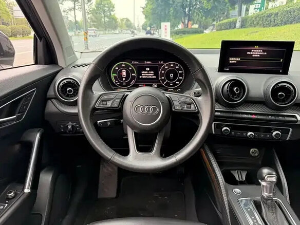 2021 Audi Q2 L e-tron I, серый, 1350001 рублей - вид 8