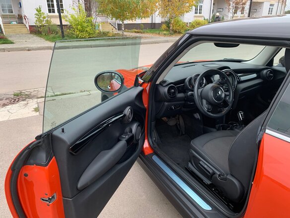 2018 Mini Hatch Cooper III (F55/F56) Рестайлинг, оранжевый, 1985000 рублей - вид 13