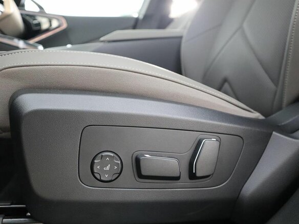 2025 BMW X3 30L xDrive IV (G45/G48), чёрный - вид 15