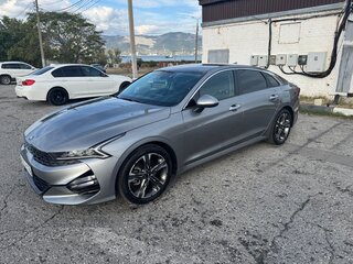 2020 Kia K5 III, серый, 2350000 рублей, вид 1