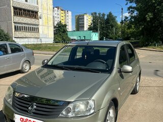 2013 Renault Logan I Рестайлинг, бежевый, 750000 рублей, вид 1
