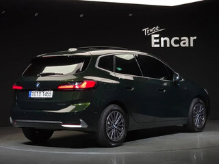 2022 BMW 2 серии Active Tourer 218d U06, зелёный, 3032000 рублей, вид 2